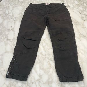 Frame mid rise banded zip ankle cargo pants